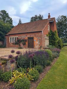 Billede fra billedgalleriet på Garden Cottage 5 bedrooms set in 16 acres i Brampton