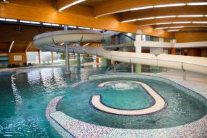 Πισίνα στο ή κοντά στο Wellness Hotel Frymburk