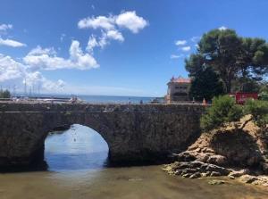 Gallery image of Room Oportunity Guia Cascais in Cascais +2 photos