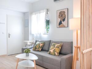 Zona de estar de Estudio Jacuzzi con Encanto en Triana