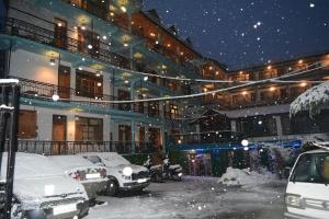 Hotel Neelgiri - Manali Diaries v zimě