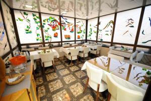 A seating area at Hotel Old Rustaveli