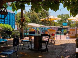 Restoran atau tempat lain untuk makan di Tetris