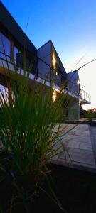 Galeriebild der Unterkunft Złote Sady Apartamenty na Mazurach z widokiem na jezioro in Mikołajki + 39 Fotos