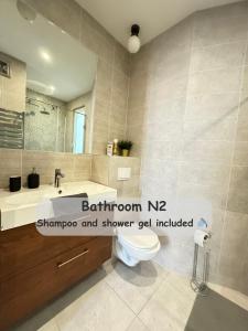 Newly NEW YORK Designed 3 Bedroom Apartment 1074 Budapest, 5 Csengery utca kép - 2