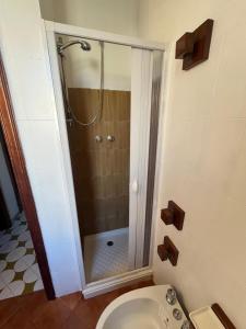 A bathroom at Villa Bianca, Seaside panoramic Rooftop Még 34 kép