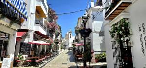 Nabolaget omkring lejligheden eller i nærheden