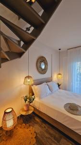 Fotografie z fotogalerie ubytování Niriides boutique suites v destinaci Nea Vrasna + 59 fotografií