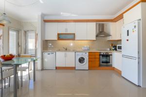 SilveiraにあるClose to the sea, to Lisbon and to your heartのギャラリーの写真