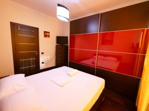 Foto dalla galleria di Lux Apartment a Vlorë Altre 17 foto