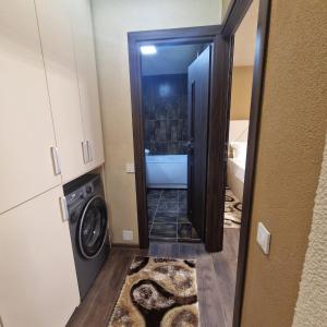 Φωτογραφία από το άλμπουμ του Apartament Iulius 3 Manastire σε Curtea de Argeş