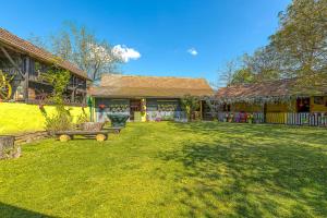Vonkajšia záhrada v ubytovaní Rural Homestead Trenkovo - Happy Rentals