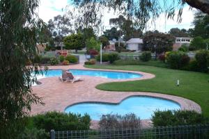 Gallery image of Sundown Villas in Canberra