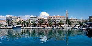 Afbeelding uit fotogalerij van Lodore del mare apartment on the beach in Split