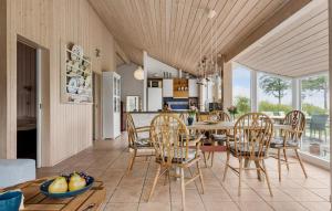 Posezení v ubytování Holiday Home Kystagervej Odder Ix