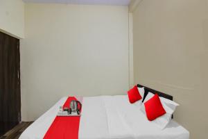 Giường trong phòng chung tại Hotel O Mr +20 ảnh