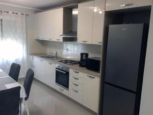 Dapur atau dapur kecil di Dan's Apartment