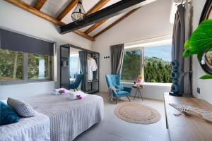 Posezení v ubytování Prenari Villas by PaxosRetreats + 86 fotografií