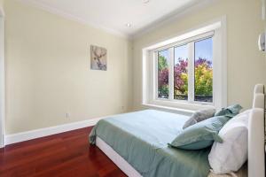 Fotografie z fotogalerie ubytování Luxury 4-Bedroom Family Home v destinaci Vancouver