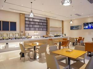 Photo de la galerie de l'établissement City Comfort Inn Zhuji Xishi Theater Yongli Plaza, à Shaoxing