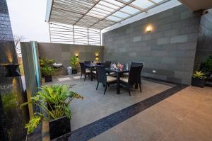 Et sittehjørne på S R Pool Suites