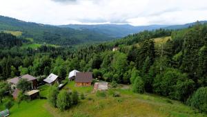 Loodusmaastik puhkepargi lähedal