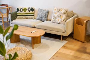 Istumisnurk majutusasutuses Bloom - Urban Luxurious Apt in Carnegie with parking