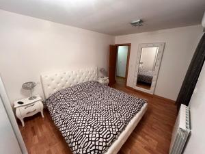 Postel nebo postele na pokoji v ubytování Navarrete Txiki + 25 fotografií