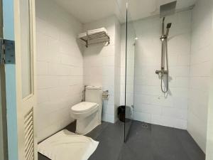 Gallery image of Perfect location in Chiang Mai 步行到塔佩門500米的泰式藝術民宿 in Chiang Mai +81 photos