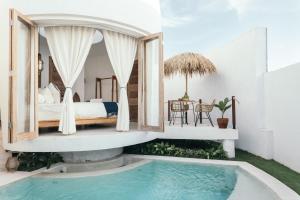Πισίνα στο ή κοντά στο Makaii Tiny Villas with private pools
