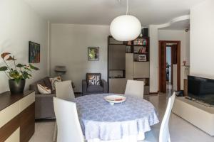 Μια τηλεόραση ή/και κέντρο ψυχαγωγίας στο Don Milani