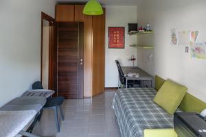 Χώρος καθιστικού στο Don Milani