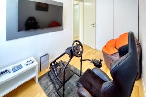 Ảnh trong thư viện ảnh của Delightfully house with a private pool and a sea view ở Premantura