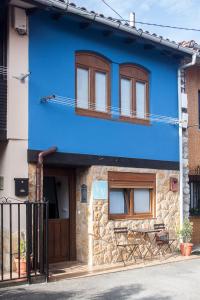The building in which the holiday home is located