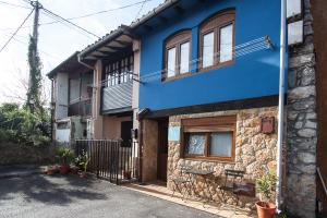 The building in which the holiday home is located