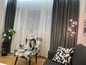 Posedenie v ubytovaní Happy Apartaments