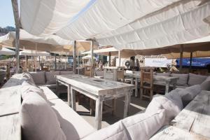 Restoran atau tempat lain untuk makan di Hotel Astoria