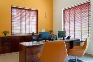Istumisnurk majutusasutuses De Mandarin Beach Resort Suites & Villas, Candolim