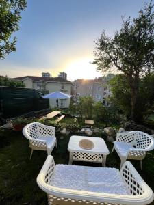 Fotografie z fotogalerie ubytování Sunset House Apartments & Rooms v destinaci Rafailovići