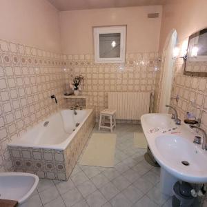 Ένα μπάνιο στο Le clos des Pradels