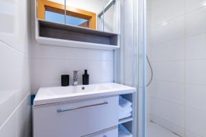 Bilik mandi di FarawayHomes Studio Graz #5