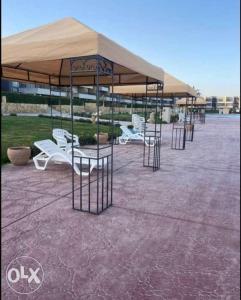 艾因苏赫纳شاليه للايجار عائلات فقط 3 غرف نوم مكيف بالكامل قرية بلومار السخنة Blumar Elsokhna العين السخنة的相册照片
