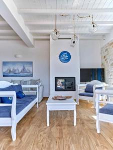 Μια τηλεόραση ή/και κέντρο ψυχαγωγίας στο Luxurious Villa Seirios