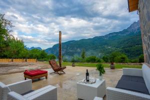 Imagem da galeria de villa prelatheth em Theth