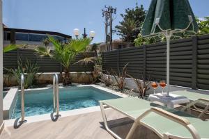 Bazén v ubytování Creta Palm Resort Hotel & Apartments nebo v jeho okolí