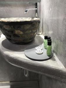 Foto dalla galleria di Ichor Suites a Firà