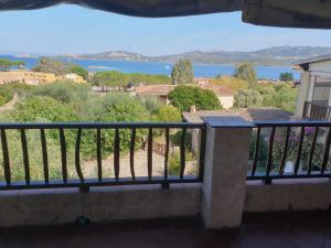 a balcony with a view of the water at La casa di Italo in Cannigione