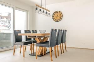 Fotografie z fotogalerie ubytování Niesen Apartment - Aare Jungfrau AG v destinaci Spiez