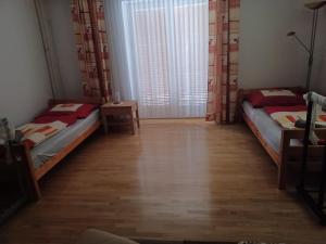 Posteľ alebo postele v izbe v ubytovaní Ferienhaus Renate