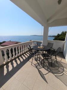 Gallery image of Apartmani Suton in Primošten